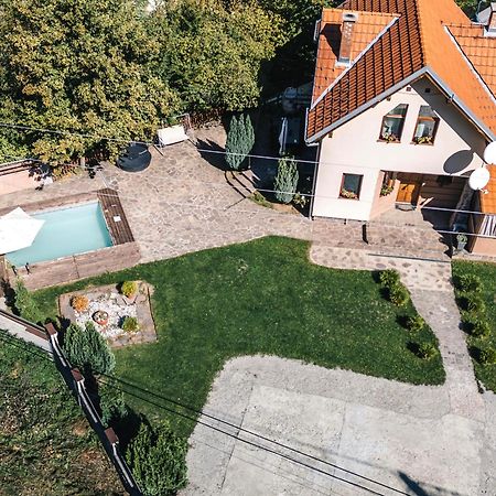 Lodge Zeleni Svet Crni Vrh Exteriör bild