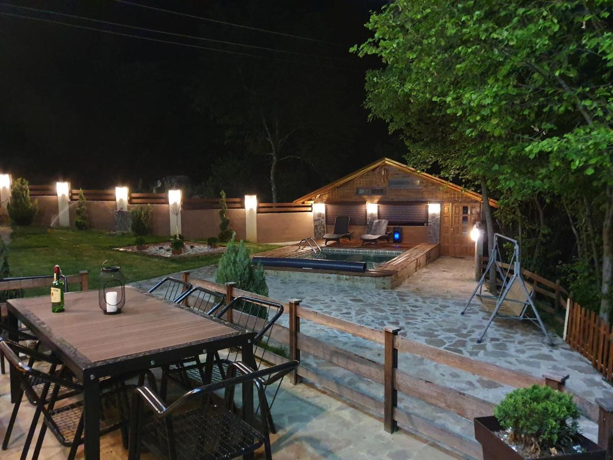 Lodge Zeleni Svet Crni Vrh Exteriör bild